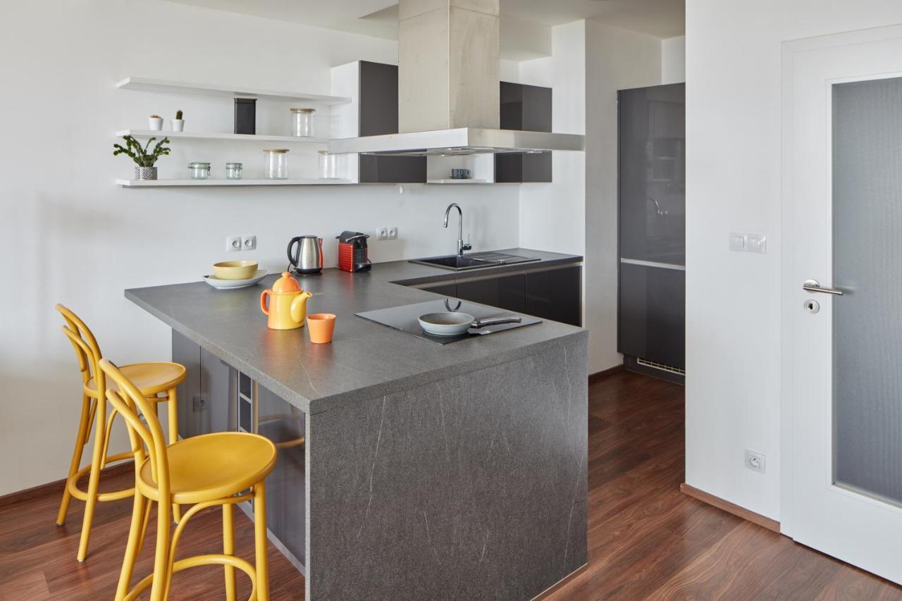 Days - Bright Interior - Free Parking - Spacious Layout * Praga