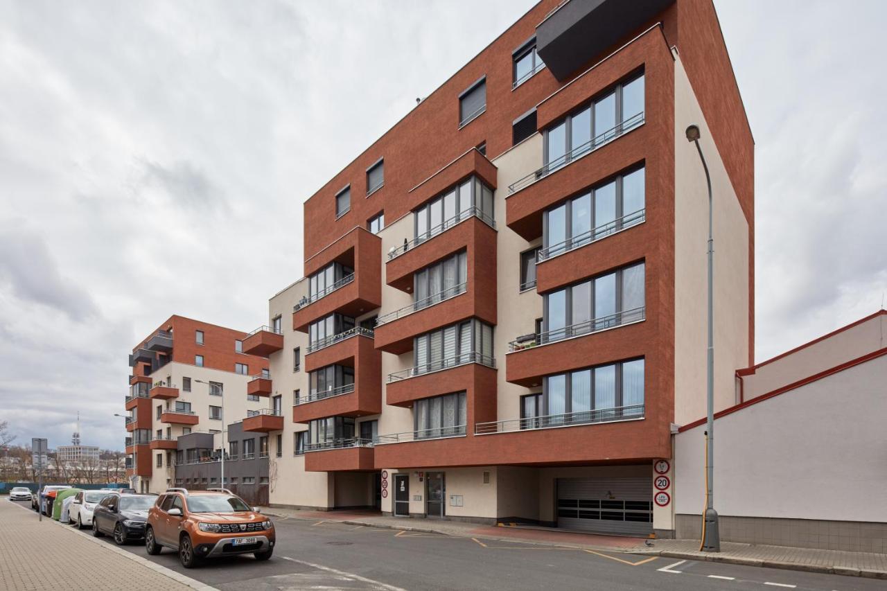 Days - Bright Interior - Free Parking - Spacious Layout Apartament *